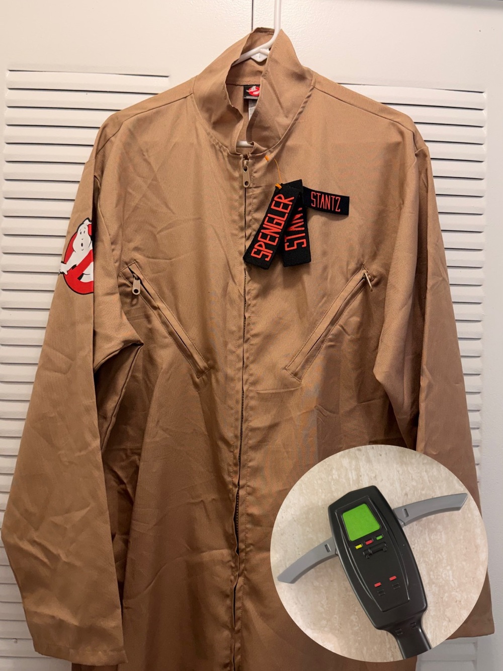 Costume Ghostbusters NEW + PKE Meter accessory